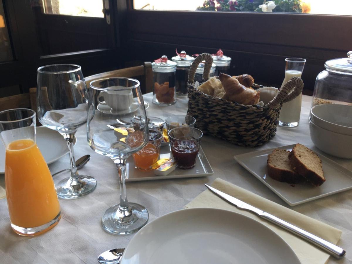 Auberge A La Vieille Cure Arandas Екстер'єр фото